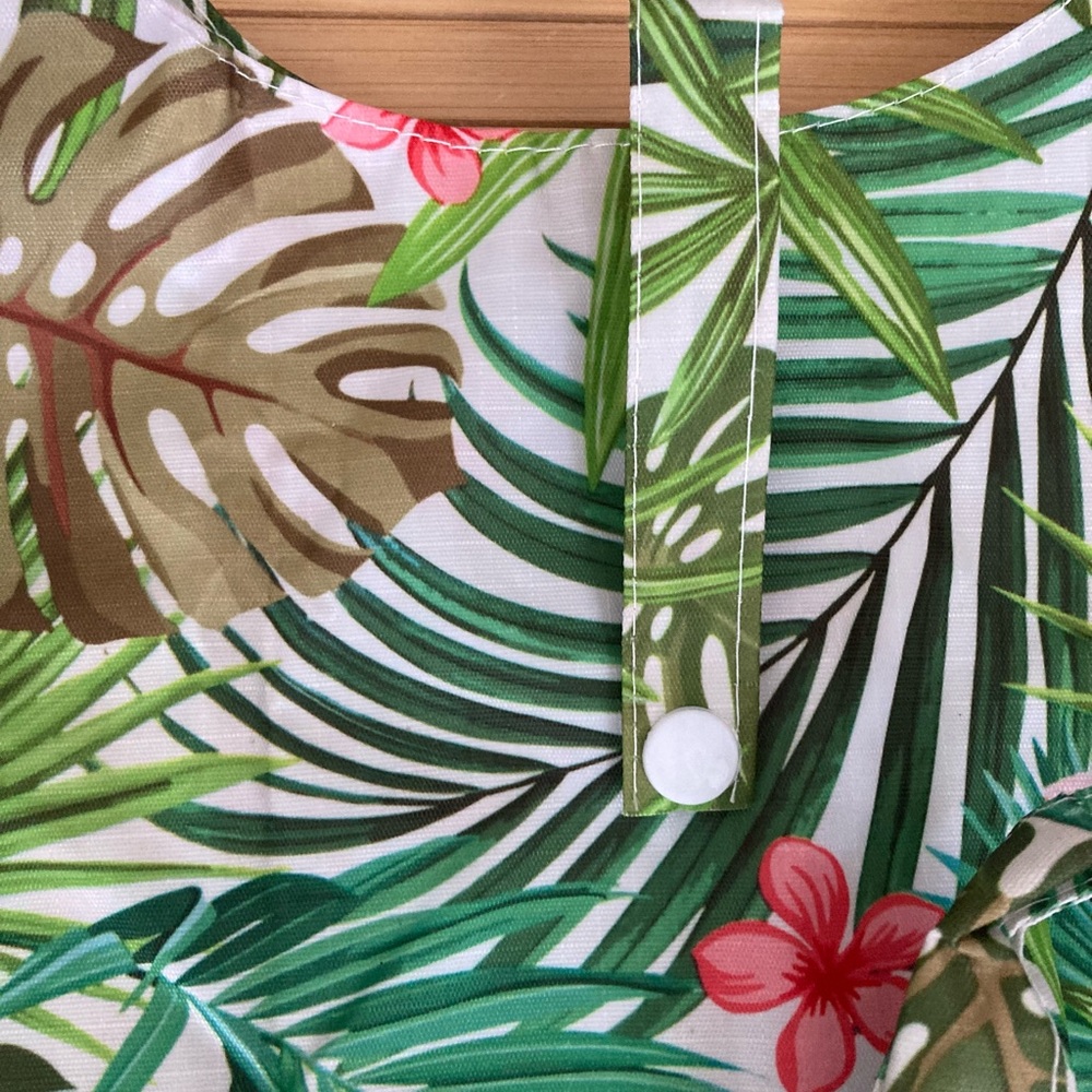 Eco Islands Monstera and Pikake Hawaiian Folding Shopping bag - Picture 9 of 9